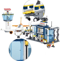 Aviation International Airport Building Brick Kit (678 Pcs)