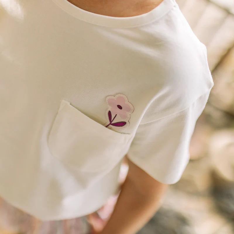 Cream T-shirt with back illustration, child