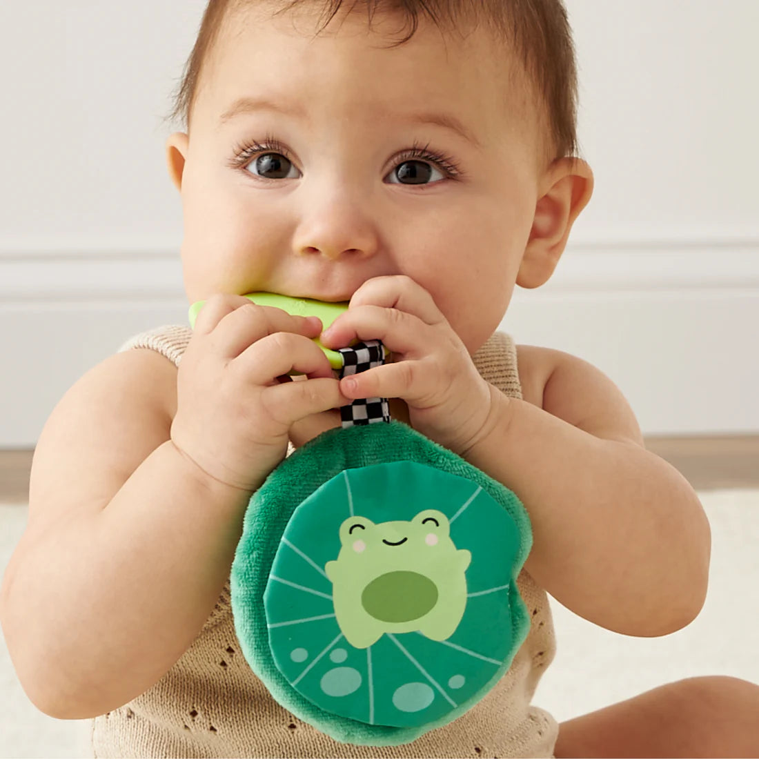 Sweetie Crinkle™ Sensory Teether - Frog
