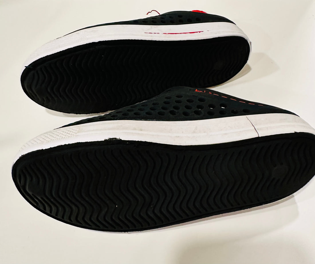 Sketchers Shoes - 11