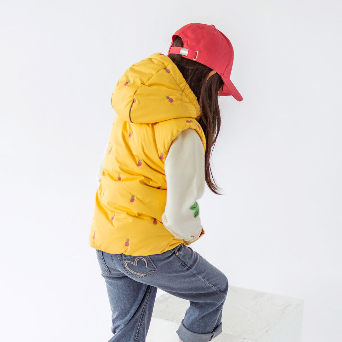 YELLOW SLEEVELESS PUFFER WITH HOOD, CHILD