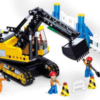 Construction Traxcavator Building Brick Kit (614 pcs)