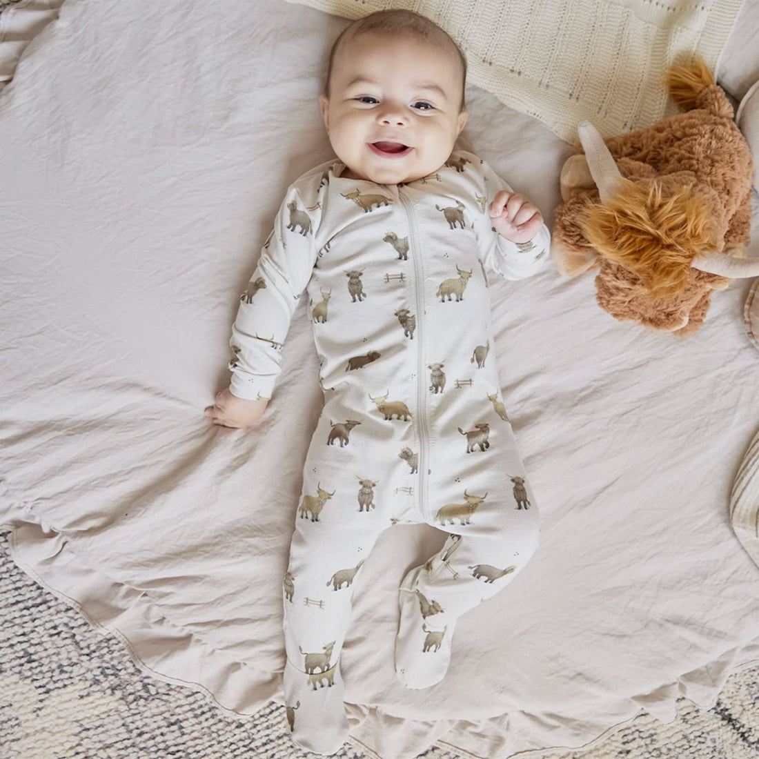 Highland Cow Print on Crème LunaKnit Sleeper
