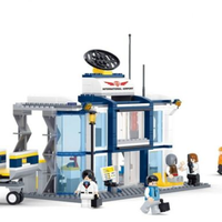 Aviation International Airport Building Brick Kit (678 Pcs)