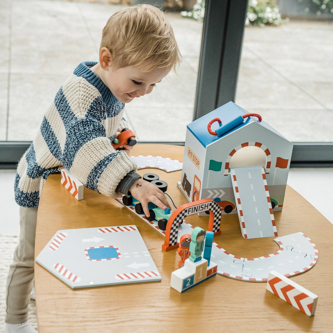 Racing Track Play Set