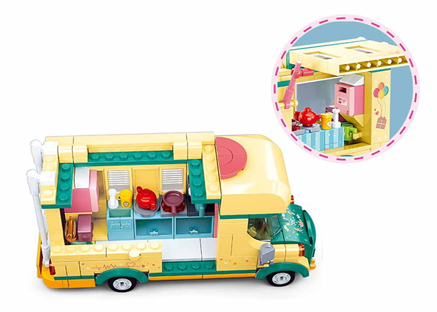 Winter Camping Trailer Building Brick Kit (314 pcs)