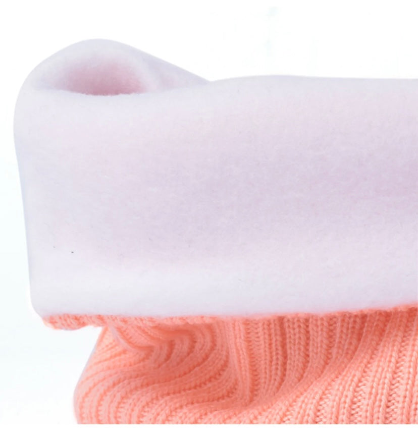 Knit Scarf (Whistler '22) Passion Pink
